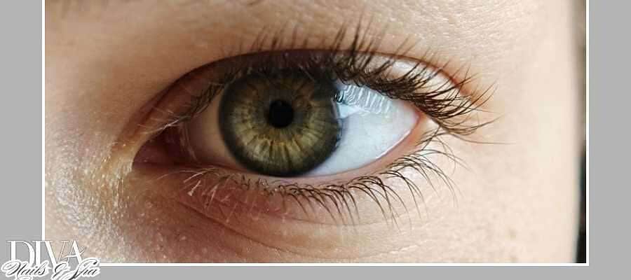 Why Eyelashes Extension is the Only Way to Slay Fall Photos.