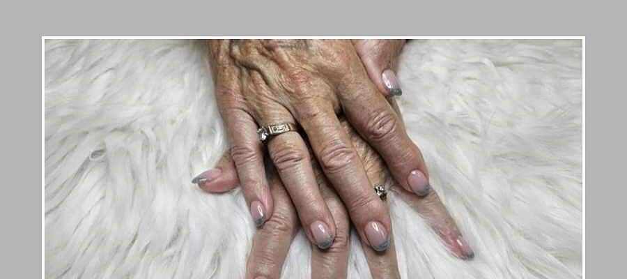 Sunday Serenity: Find Your Quiet Spa Experience in Our Nice & Clean Salon.