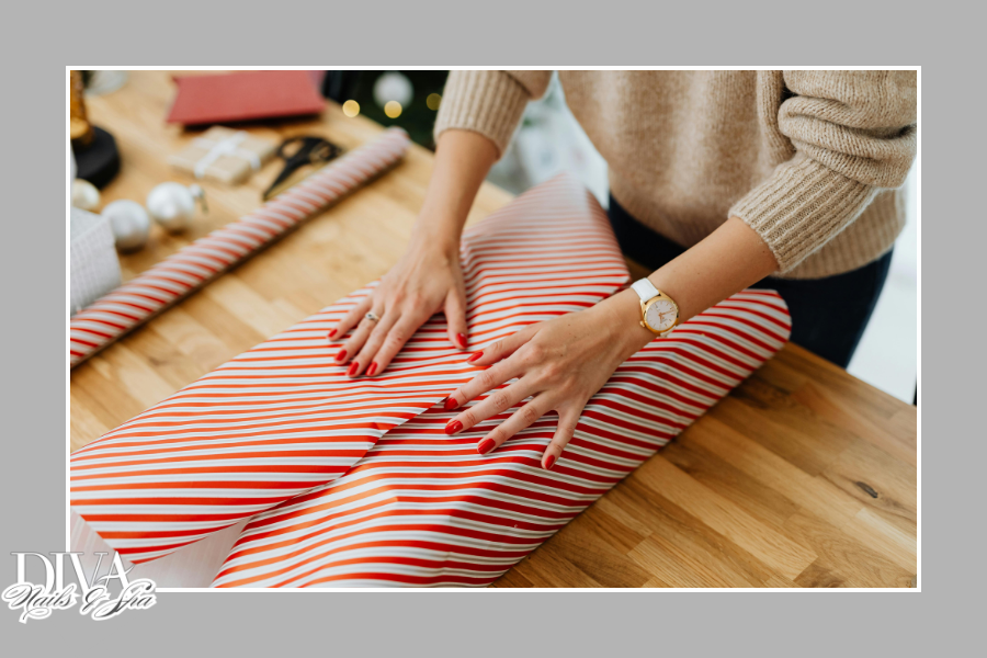 💪 Why Gel Polish is Your Holiday Best Friend