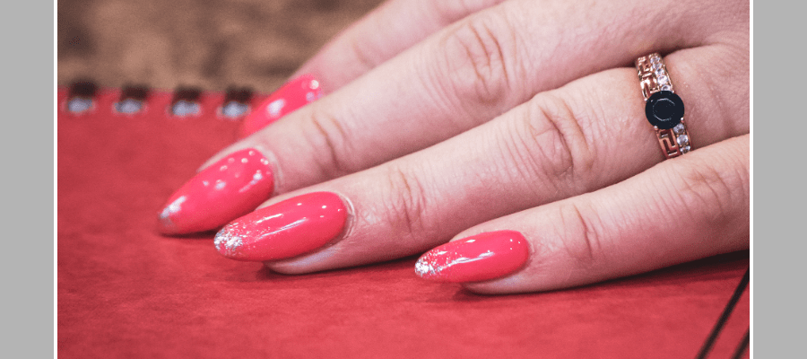 💎 NYE Trend Alert: Diamonds & Chrome